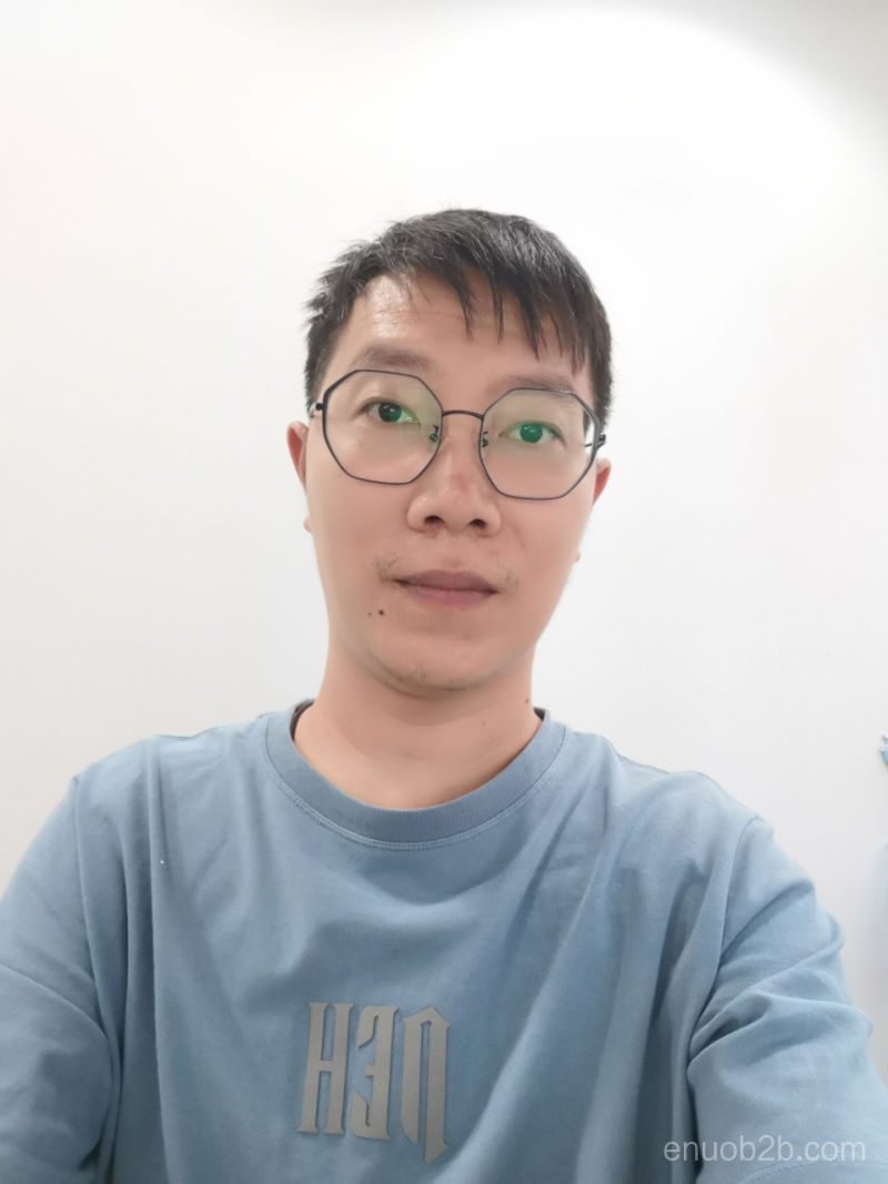 佛山市帐无忧企业服务有限公司经理人：潘生个人形象