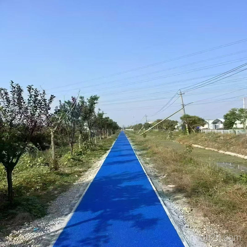 昆山人行通道、跑道沥青路面改色